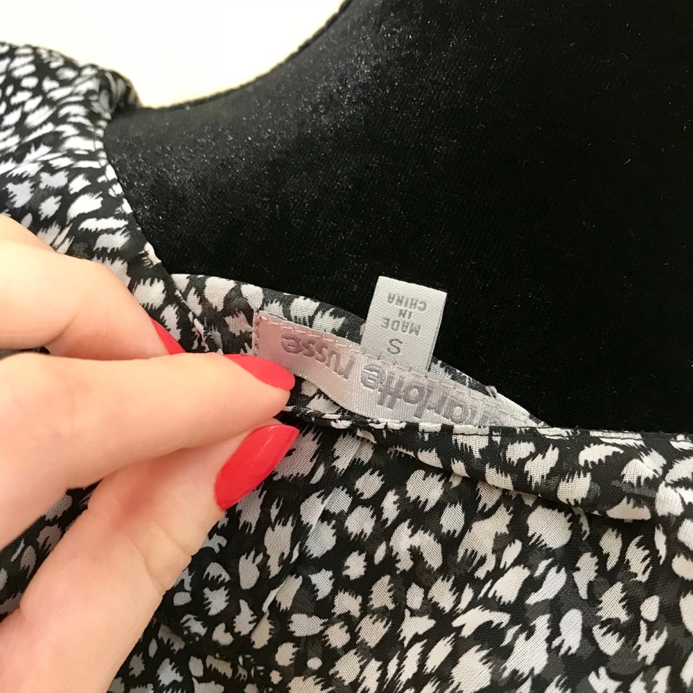 PRETTY SASH DRESS - Picture 5 of 10